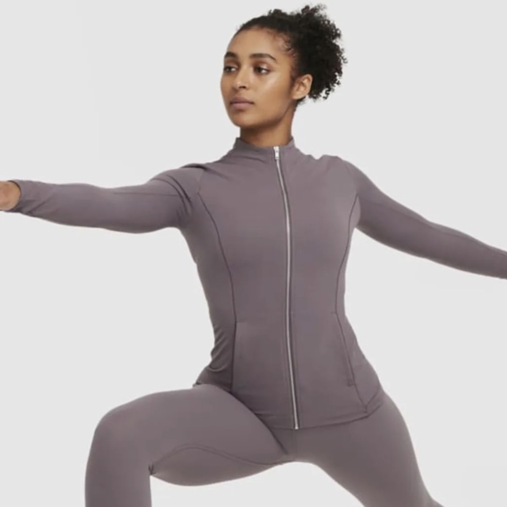 NWT NIKE YOGA LUXE DRI FIT TRAINING ZIP UP JACKET